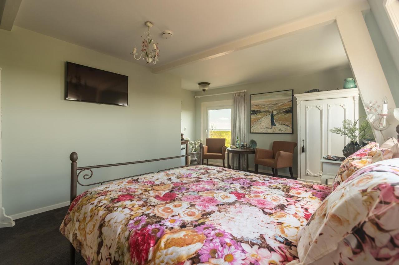 Pastorie Stella Marie Bed & Breakfast Oudeschild Exterior photo